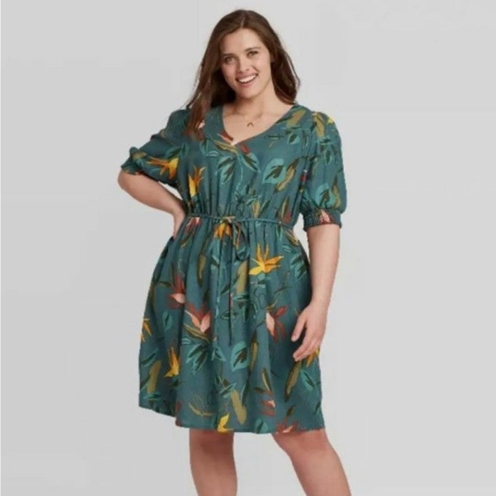 Nordstrom Fourteenth Place Bird of Paradise Green Puff sleeve dress